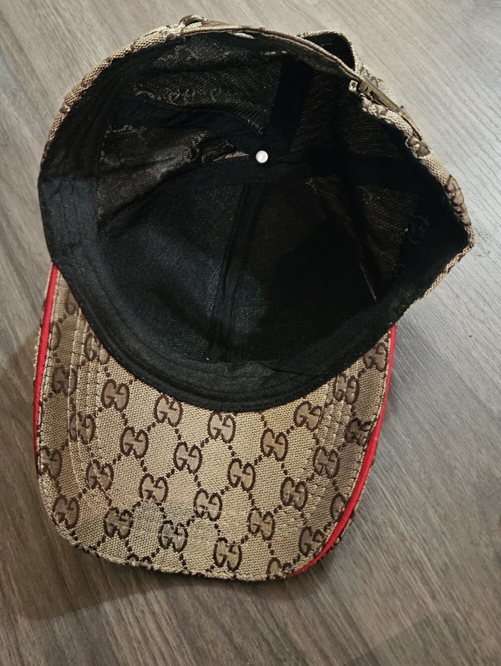 Gucci Brown Beige GG Monogram Cap - Picture 2 of 3